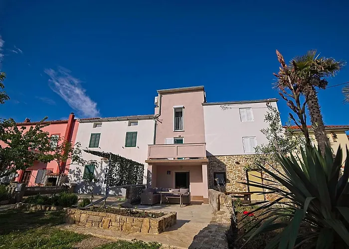 House Dawn Case de vacanță Rab Town