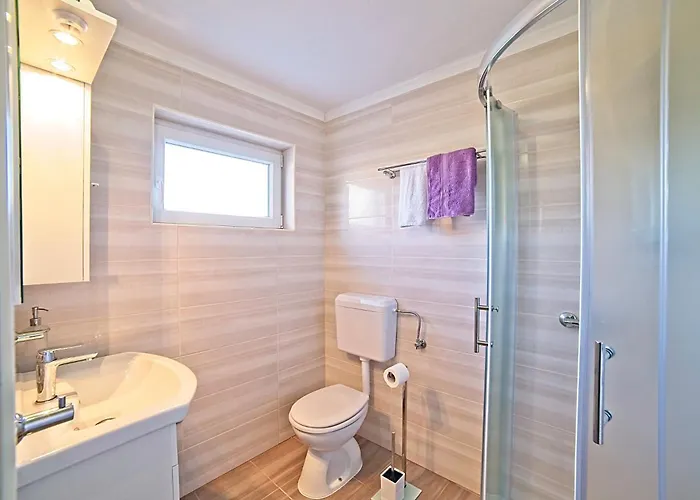 Case de vacanță House Dawn Rab Town